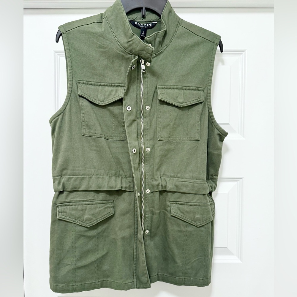Olive Green Utility Sleeveless Vest - Picture 3 of 7